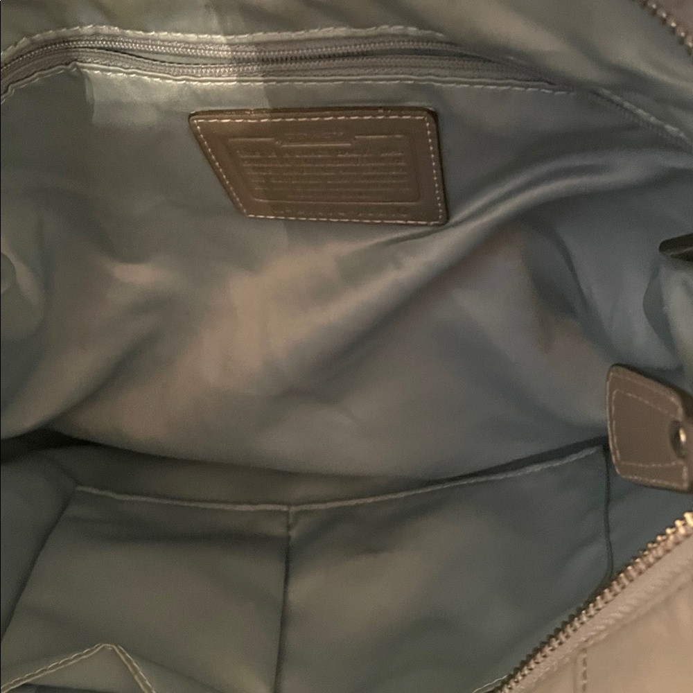Coach Gray and Cream Shoulder Bag - Picture 3 of 4